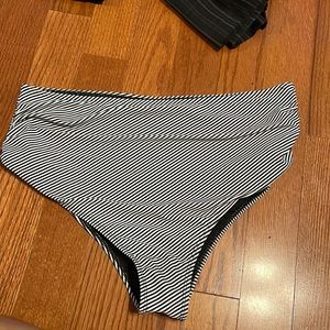 Womens bikini bottoms